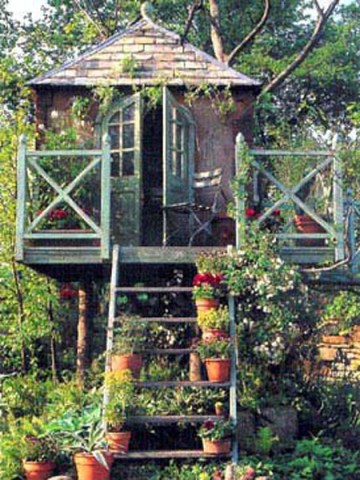 Rustic treehouse from the treehouse company