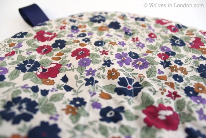 Quilted teapot cosy | Wolves in London