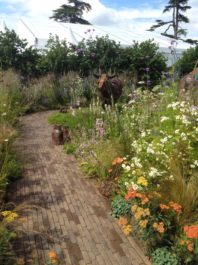 Macmillan legacy garden at Hampton Court show | Wolves in London