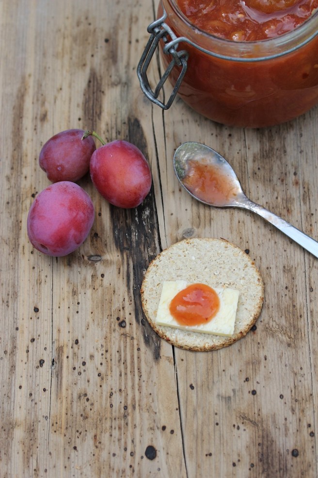 Spicy plum chutney recipe | Wolves in London