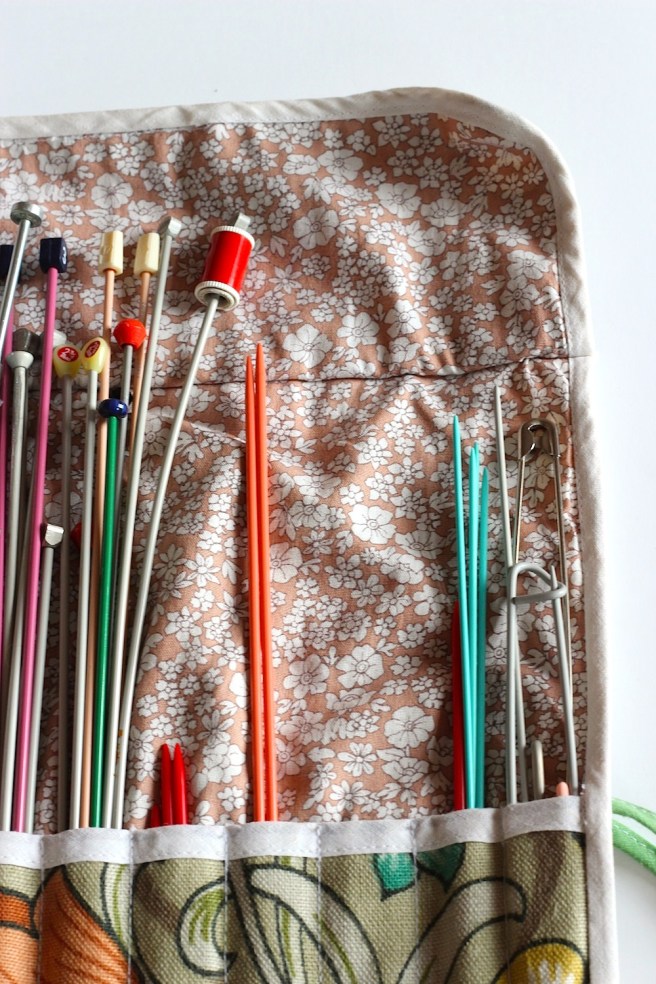 Knitting needle roll | Wolves in London